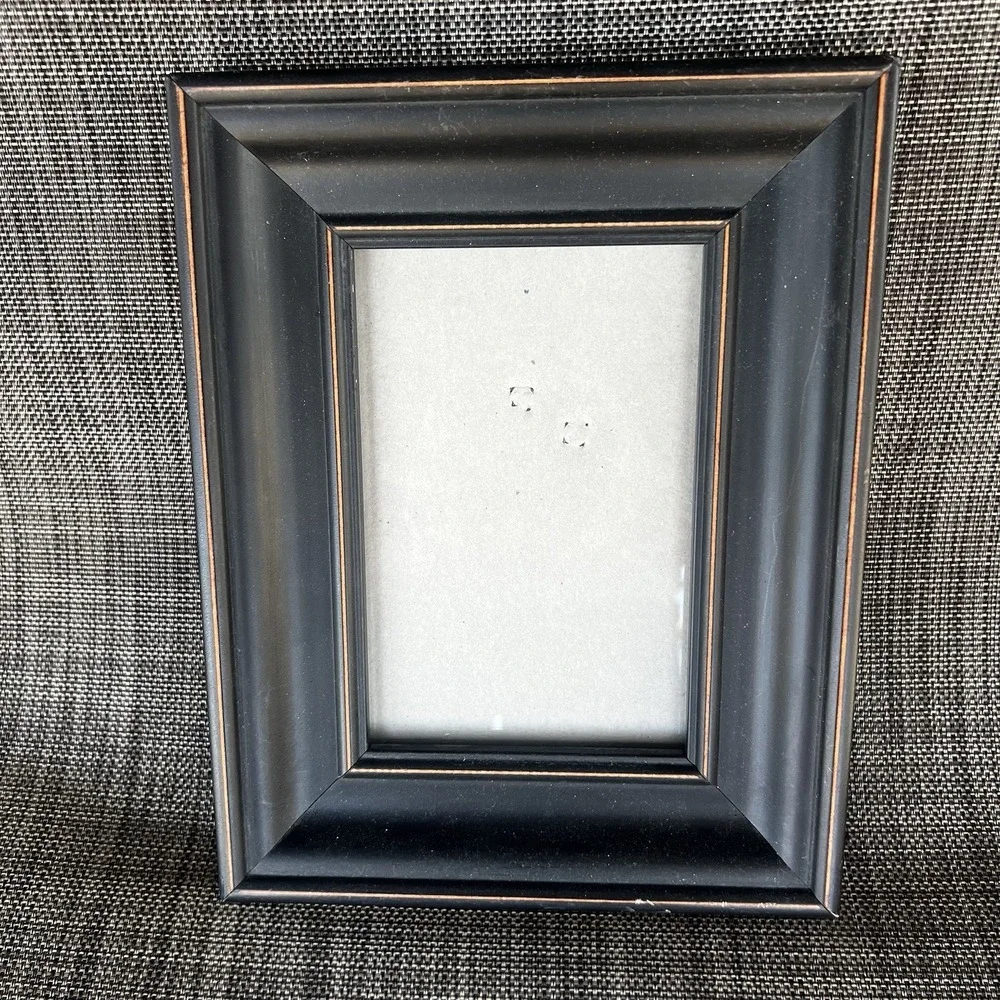 Hobby Lobby Black Distressed 4x6 Photo Frame Wide‎ Molded Beveled Edge MDF